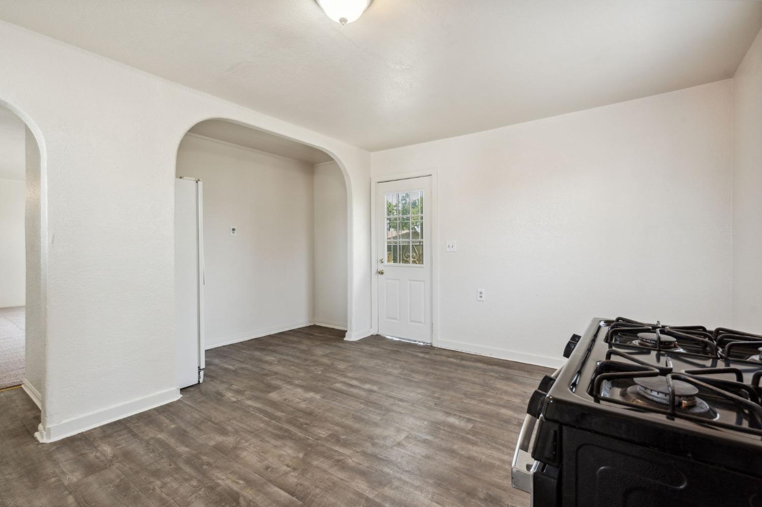 Detail Gallery Image 9 of 20 For 120 Tinker Way, Sacramento,  CA 95838 - 3 Beds | 1 Baths