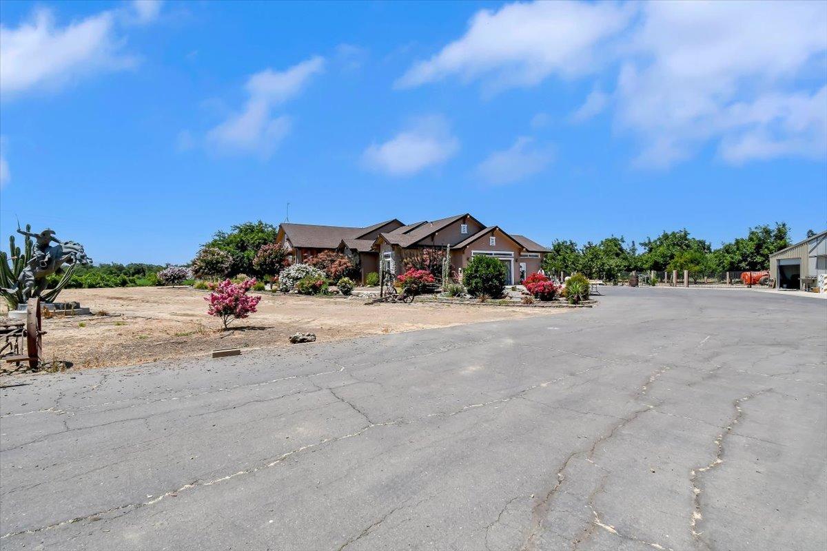 Detail Gallery Image 8 of 94 For 5421 Walnut Dr, Williams,  CA 95987 - 4 Beds | 3/1 Baths