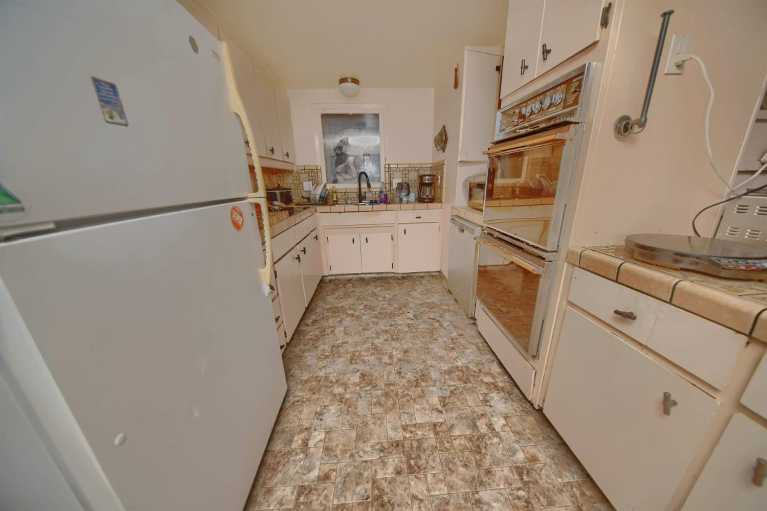 Detail Gallery Image 25 of 90 For 2244 Scenic Dr, Modesto,  CA 95355 - 4 Beds | 3/1 Baths