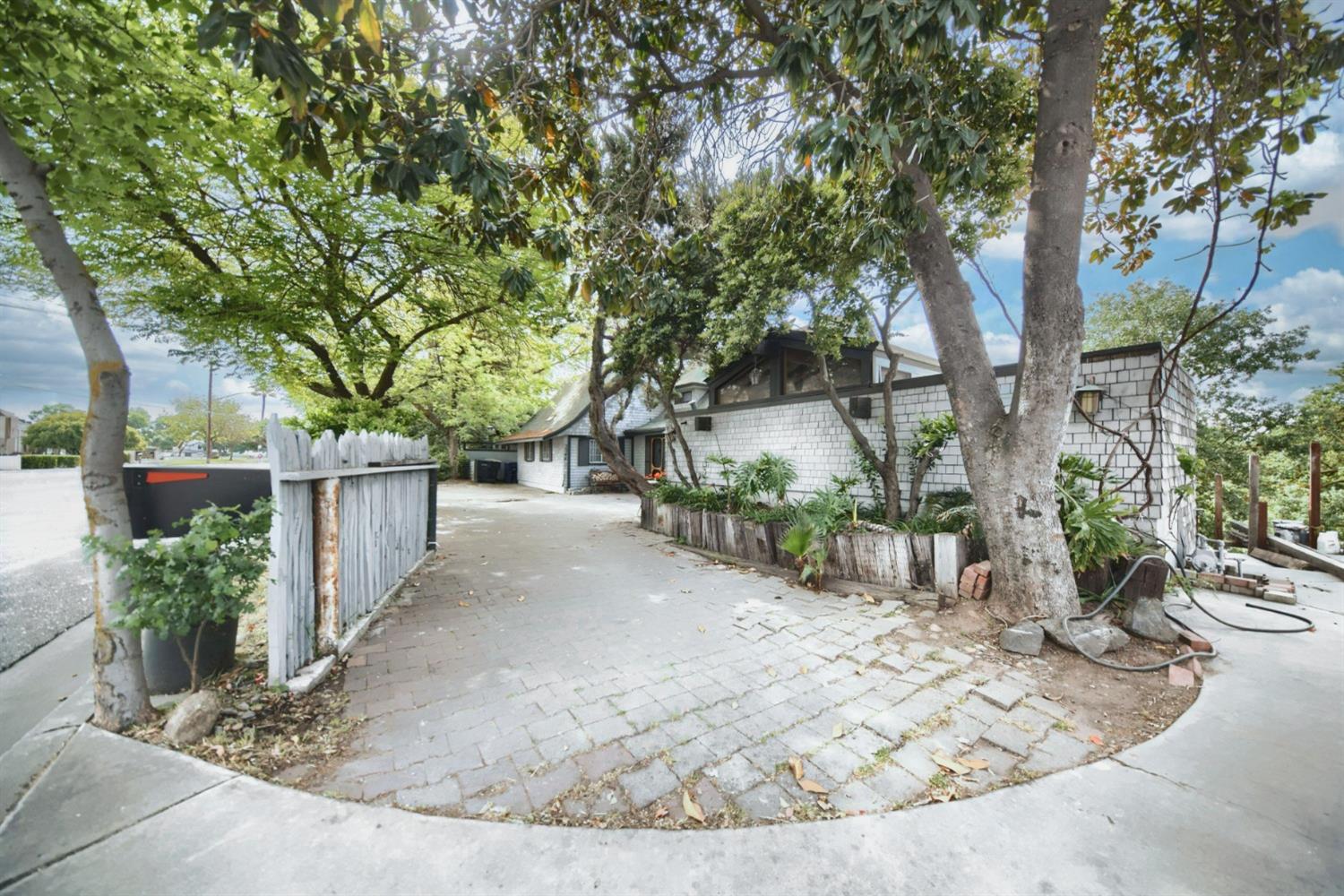 Detail Gallery Image 5 of 90 For 2244 Scenic Dr, Modesto,  CA 95355 - 4 Beds | 3/1 Baths