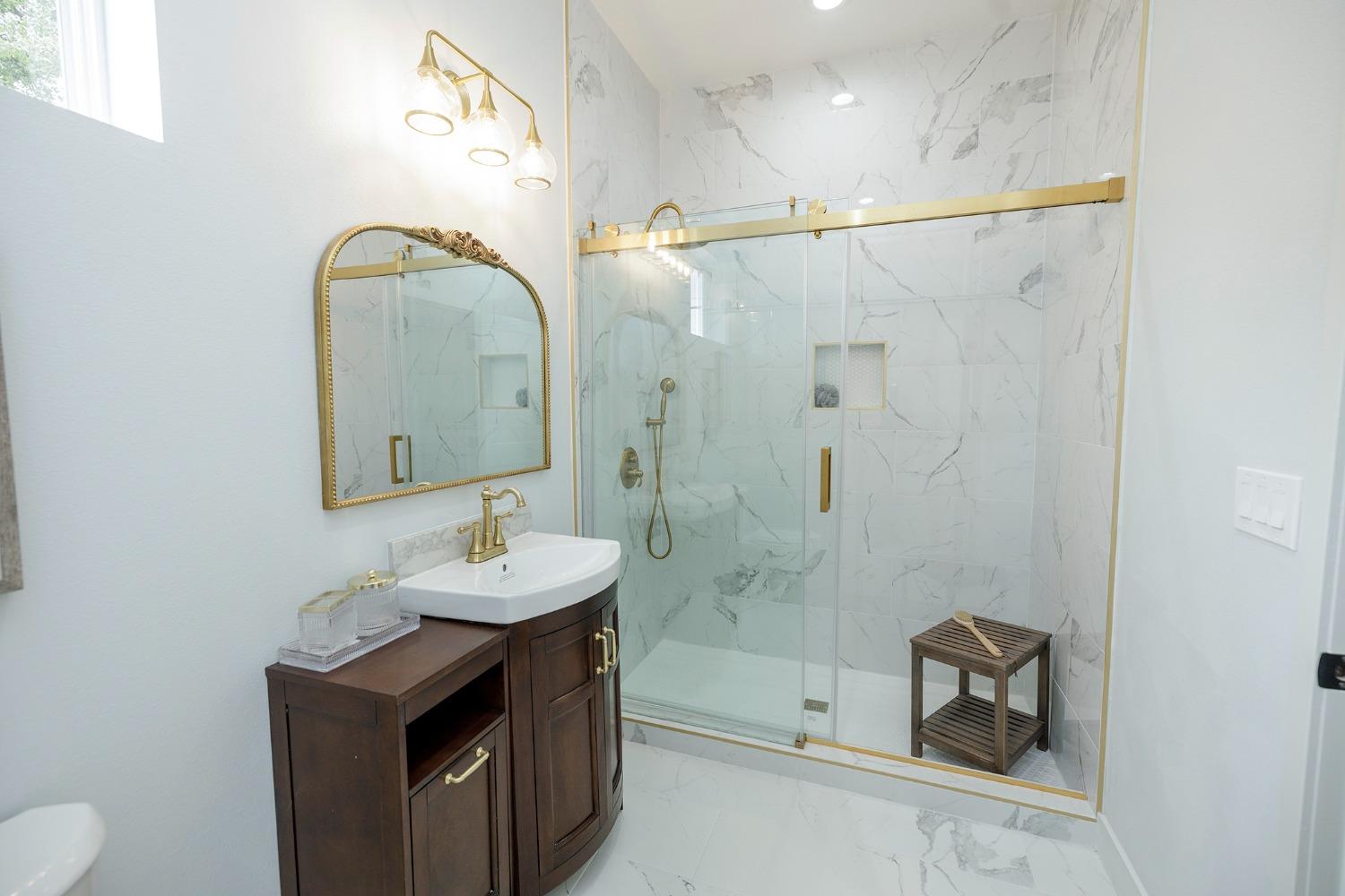 Detail Gallery Image 37 of 77 For 156 Davitt Ave, Oakdale,  CA 95361 - 4 Beds | 3 Baths
