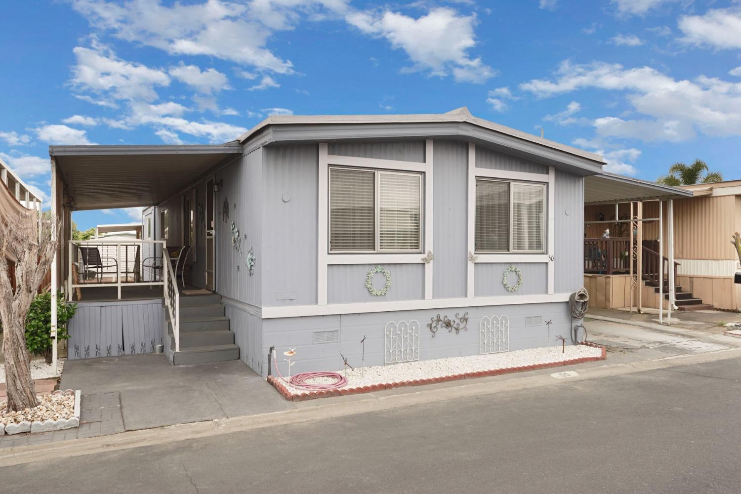 Detail Gallery Image 3 of 39 For 150 Pestana 50, Manteca,  CA 95336 - 2 Beds | 1 Baths