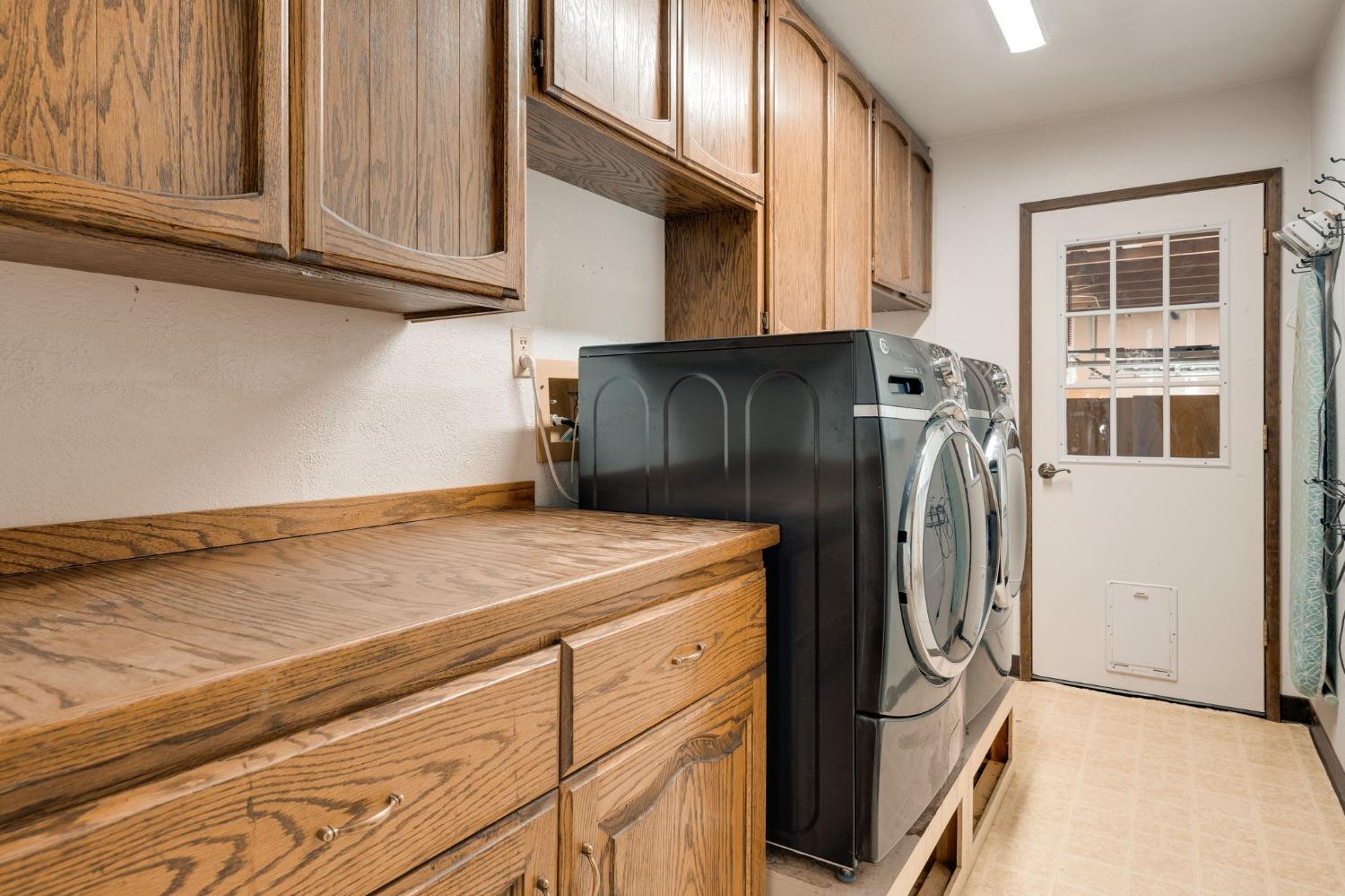 Detail Gallery Image 31 of 42 For 3181 Castlewood Cir, Pollock Pines,  CA 95726 - 4 Beds | 3 Baths