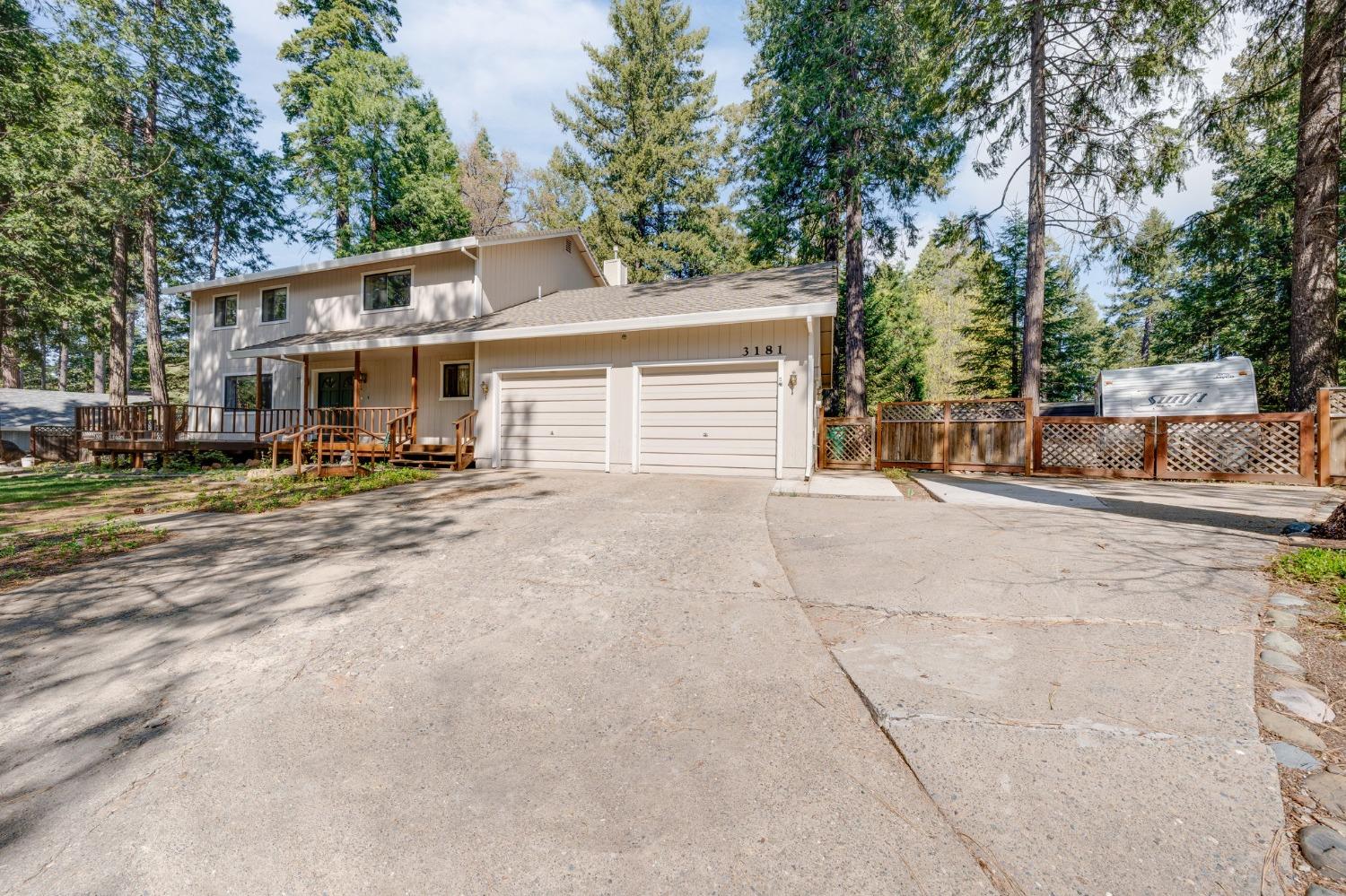 Detail Gallery Image 1 of 42 For 3181 Castlewood Cir, Pollock Pines,  CA 95726 - 4 Beds | 3 Baths
