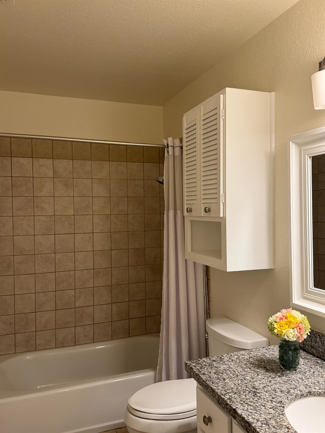 Photo #19: 225046993 Listing: Photo #19