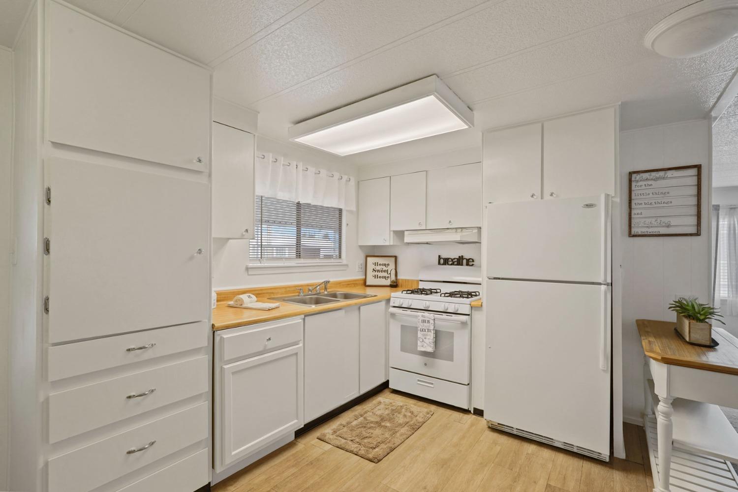 Detail Gallery Image 19 of 39 For 150 Pestana 50, Manteca,  CA 95336 - 2 Beds | 1 Baths