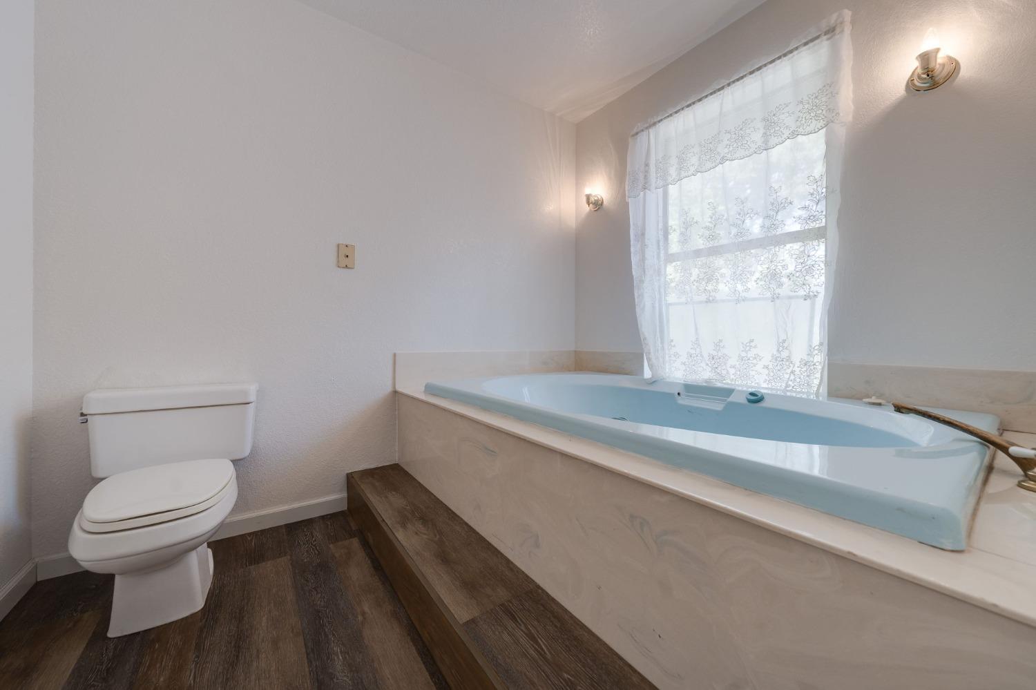 Detail Gallery Image 22 of 42 For 3181 Castlewood Cir, Pollock Pines,  CA 95726 - 4 Beds | 3 Baths