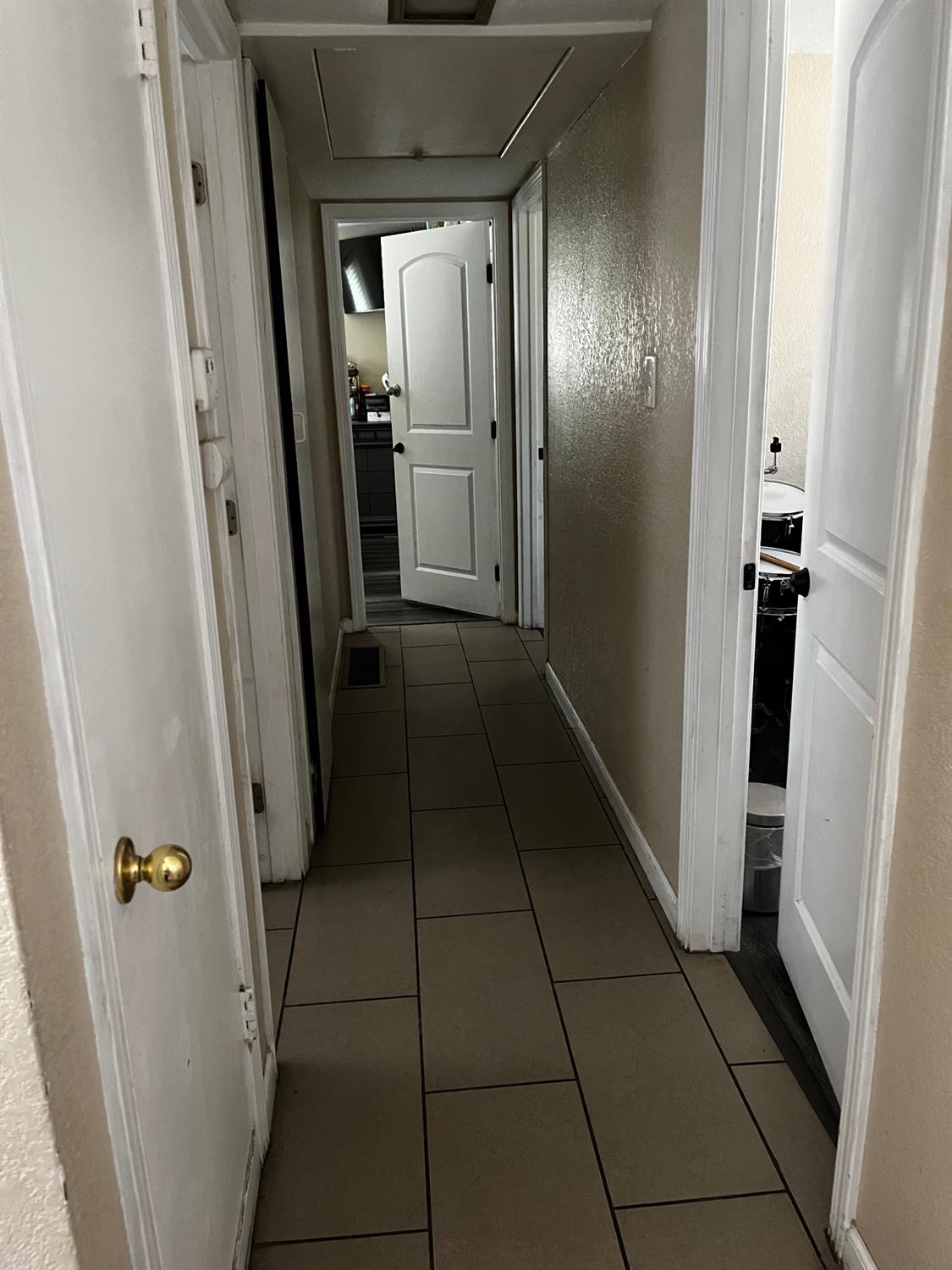 Detail Gallery Image 30 of 50 For 6725 21st St, Sacramento,  CA 95822 - 3 Beds | 2 Baths