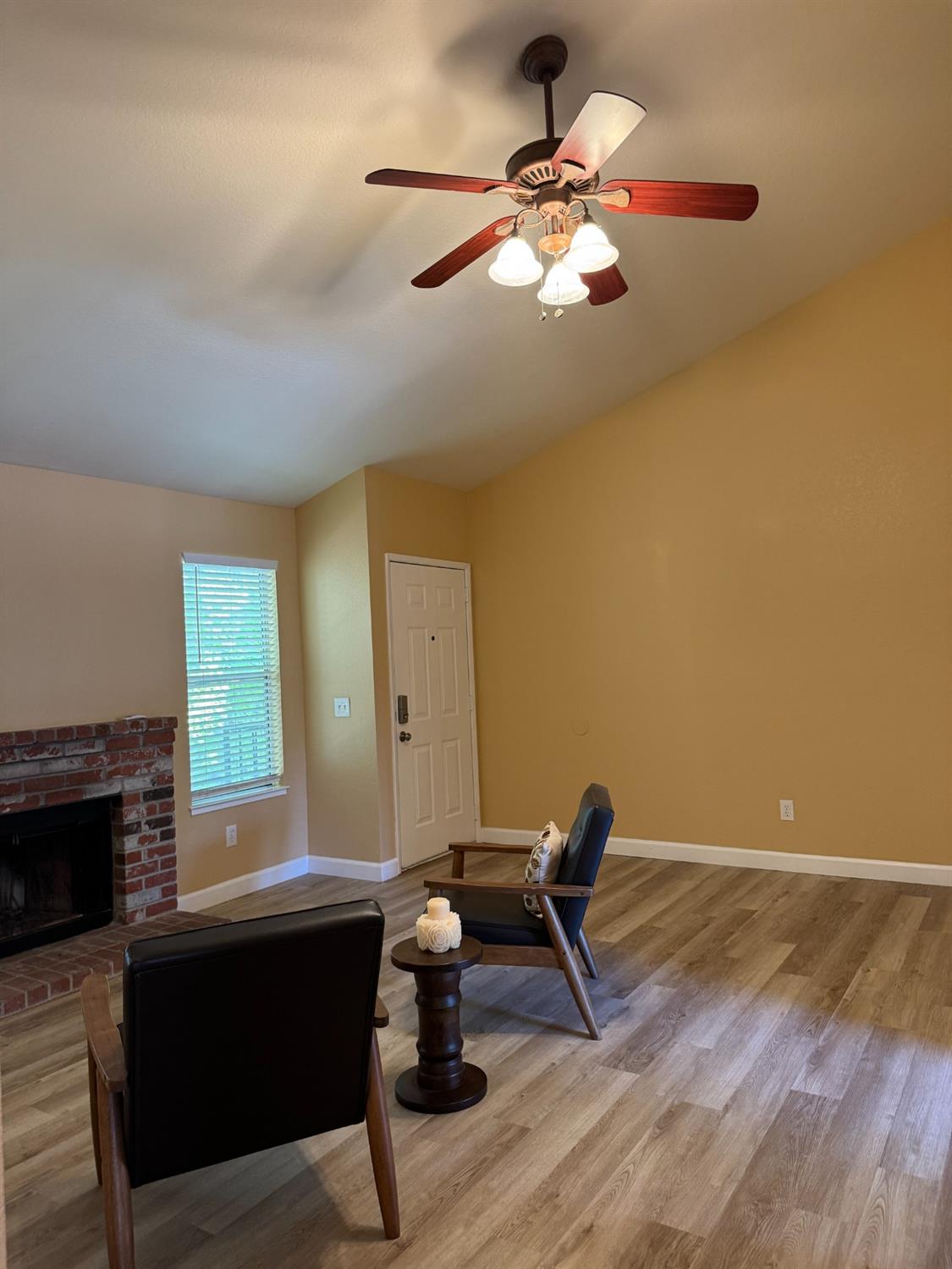 Photo #12: 225046993 Listing: Photo #12
