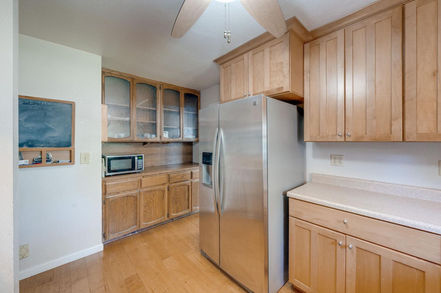 Detail Gallery Image 12 of 42 For 3181 Castlewood Cir, Pollock Pines,  CA 95726 - 4 Beds | 3 Baths