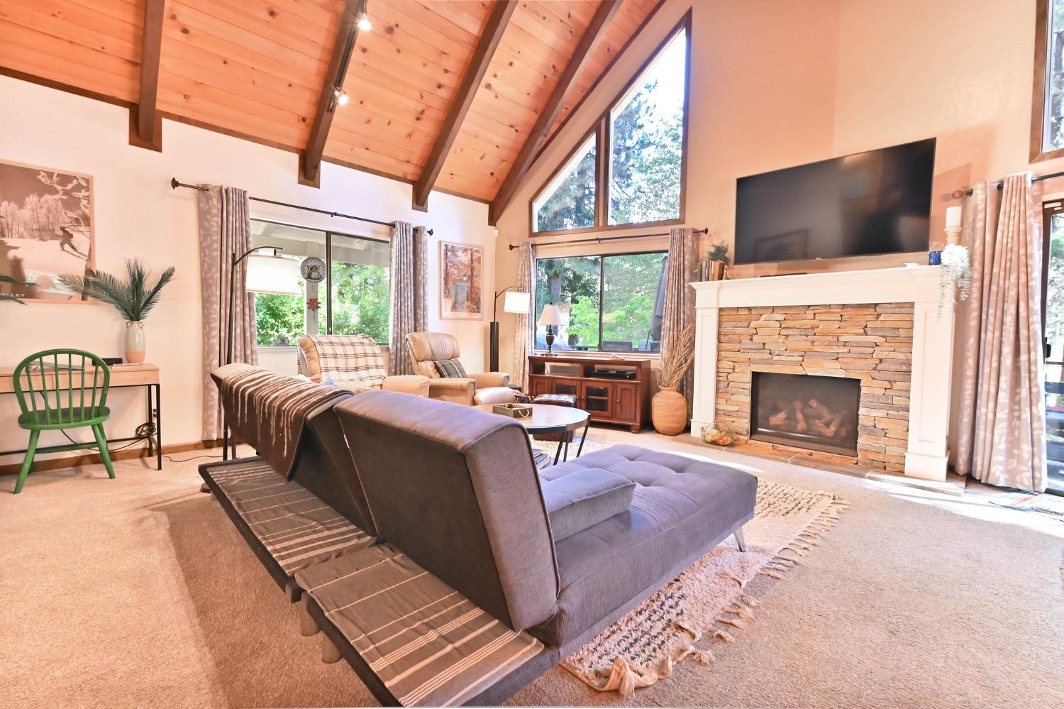Detail Gallery Image 14 of 72 For 1801 Pine Dr, Arnold,  CA 95223 - 3 Beds | 2 Baths