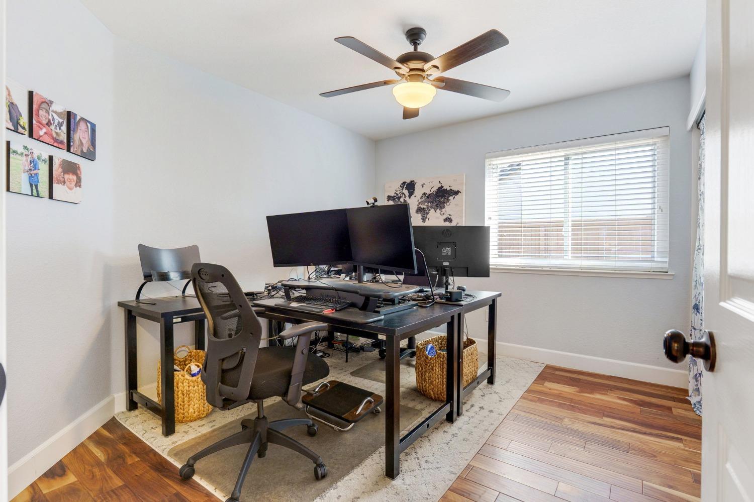 Detail Gallery Image 16 of 29 For 11887 Silver Cliff Way, Gold River,  CA 95670 - 3 Beds | 2 Baths