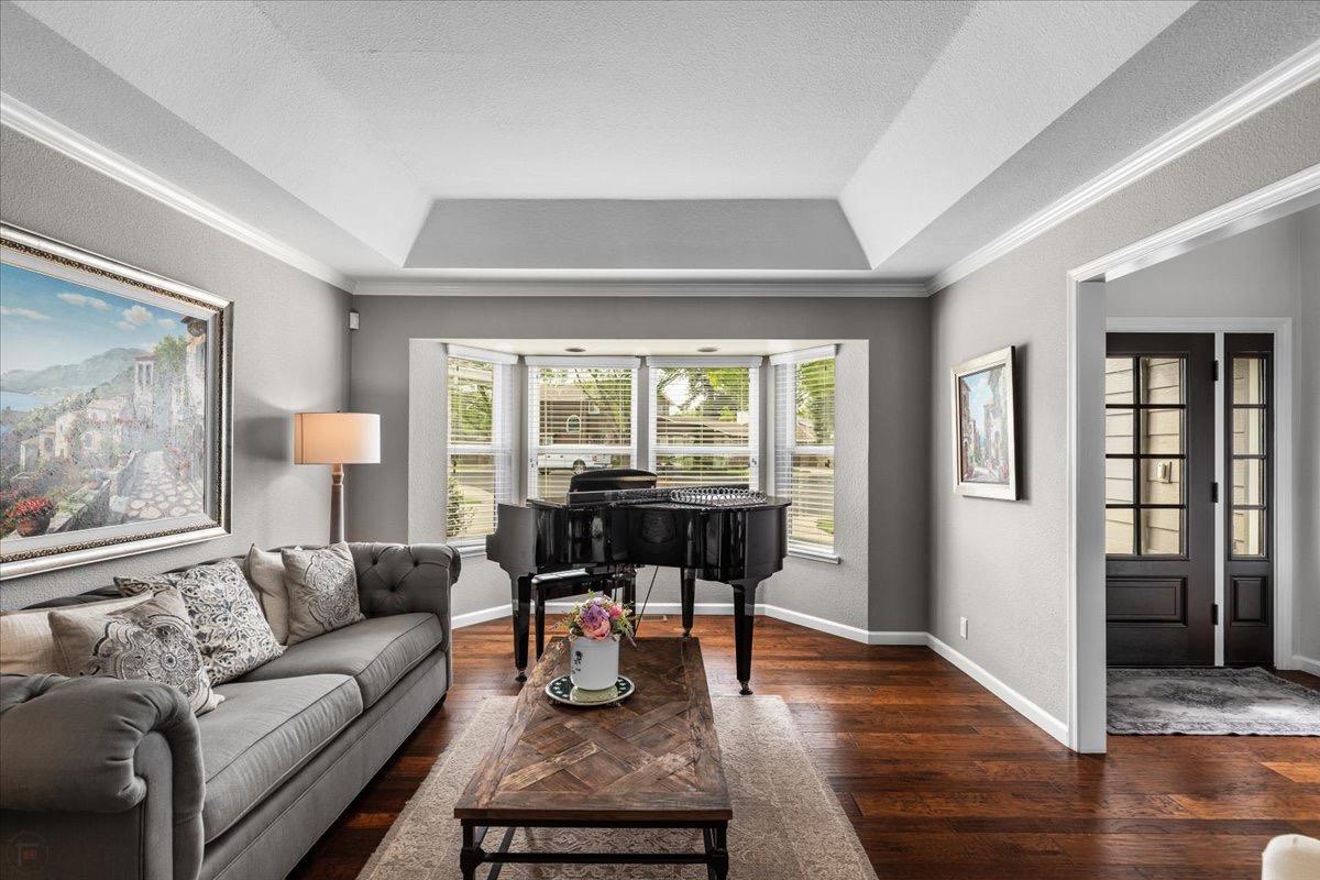 Detail Gallery Image 9 of 69 For 3705 Sandcreek Way, Modesto,  CA 95355 - 3 Beds | 2/1 Baths