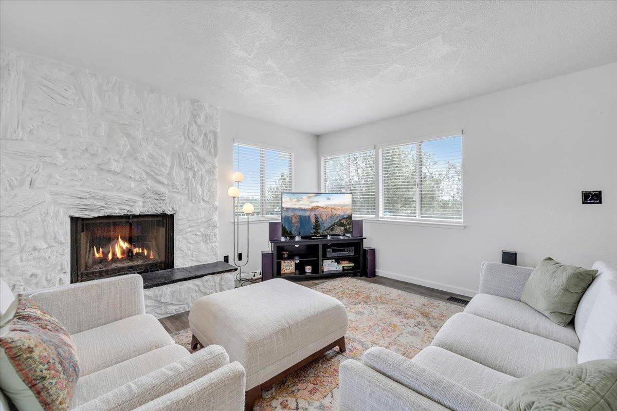 Detail Gallery Image 18 of 93 For 208 Pinon Dr #1048,  Copperopolis,  CA 95228 - 3 Beds | 2 Baths