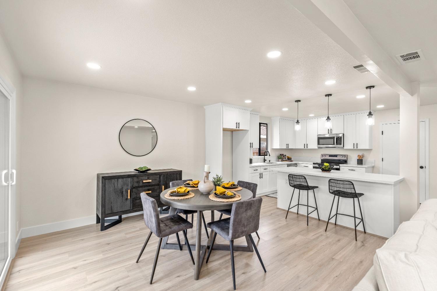 Cordova Lane, Rancho Cordova, California image 8