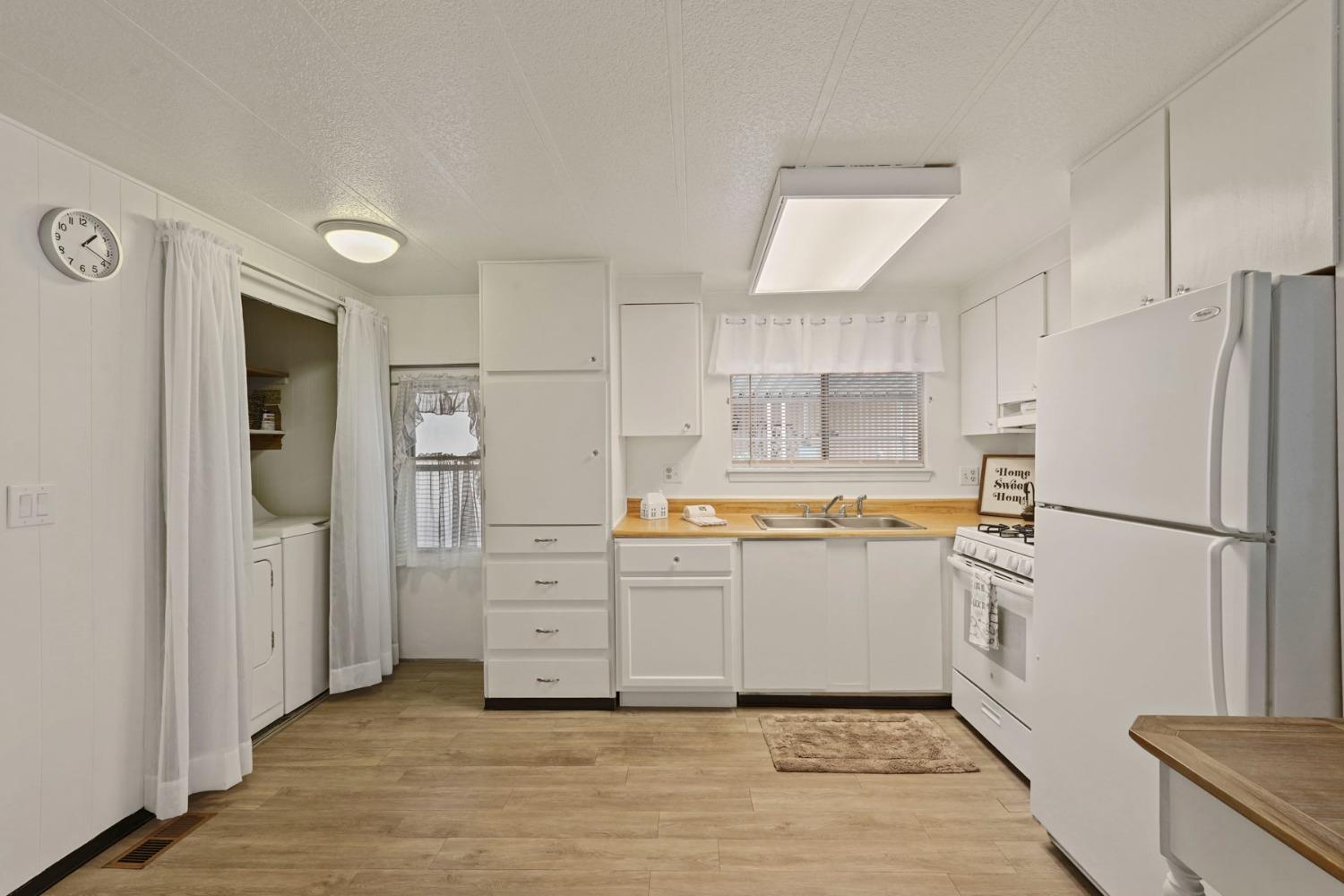 Detail Gallery Image 16 of 39 For 150 Pestana 50, Manteca,  CA 95336 - 2 Beds | 1 Baths
