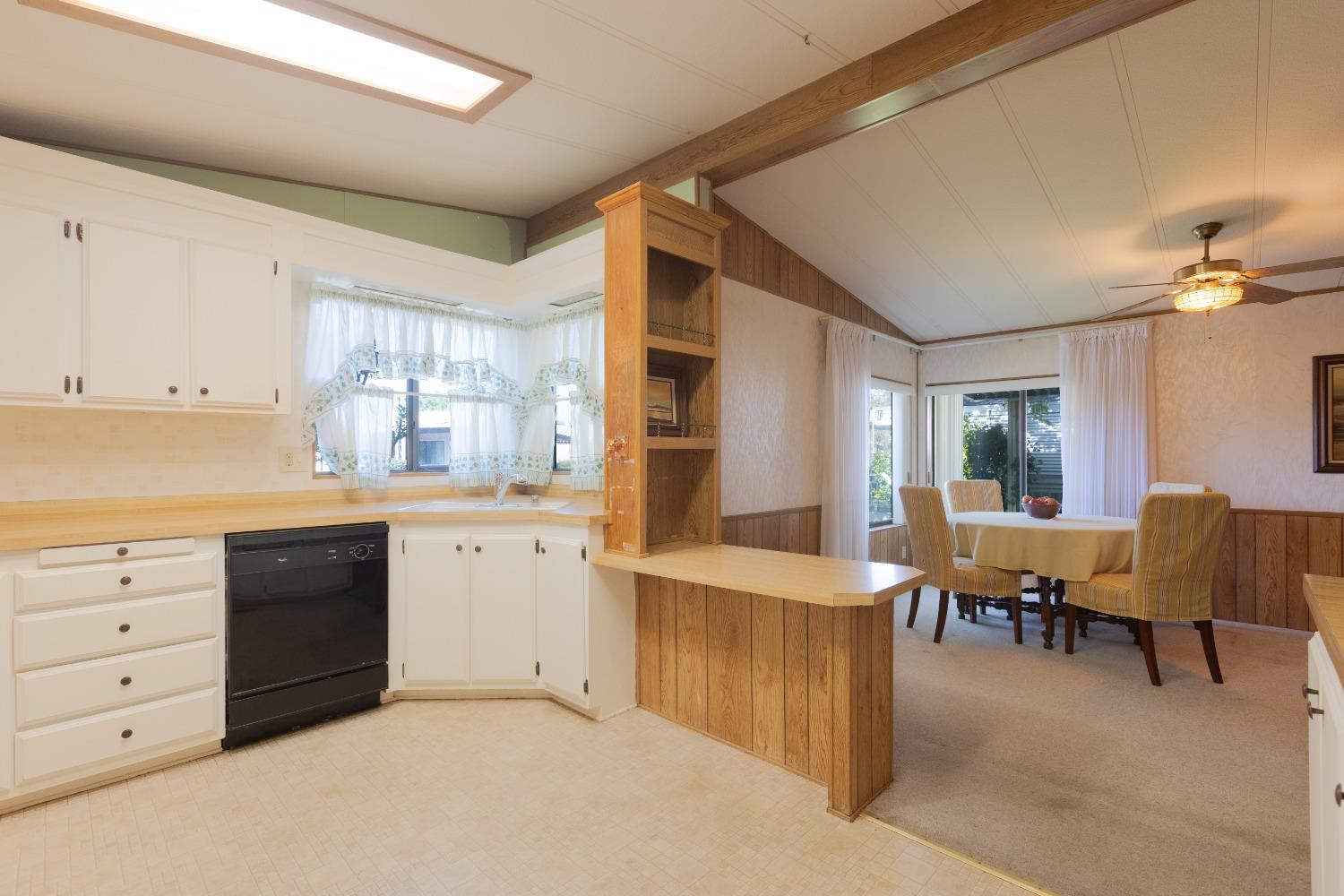 Detail Gallery Image 9 of 65 For 14789 Jurata Ct, Rancho Murieta,  CA 95683 - 2 Beds | 2 Baths