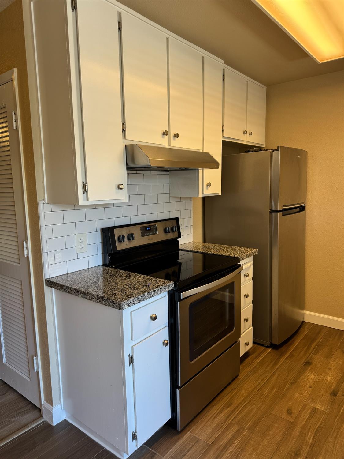 Photo #3: 225046993 Listing 