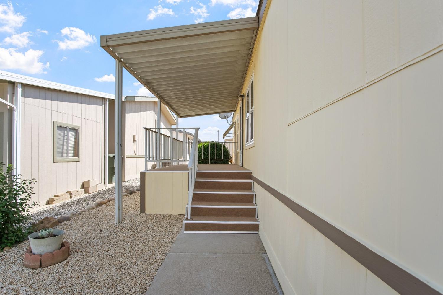 Detail Gallery Image 24 of 31 For 1500 Held Dr 124, Modesto,  CA 95355 - 3 Beds | 2 Baths