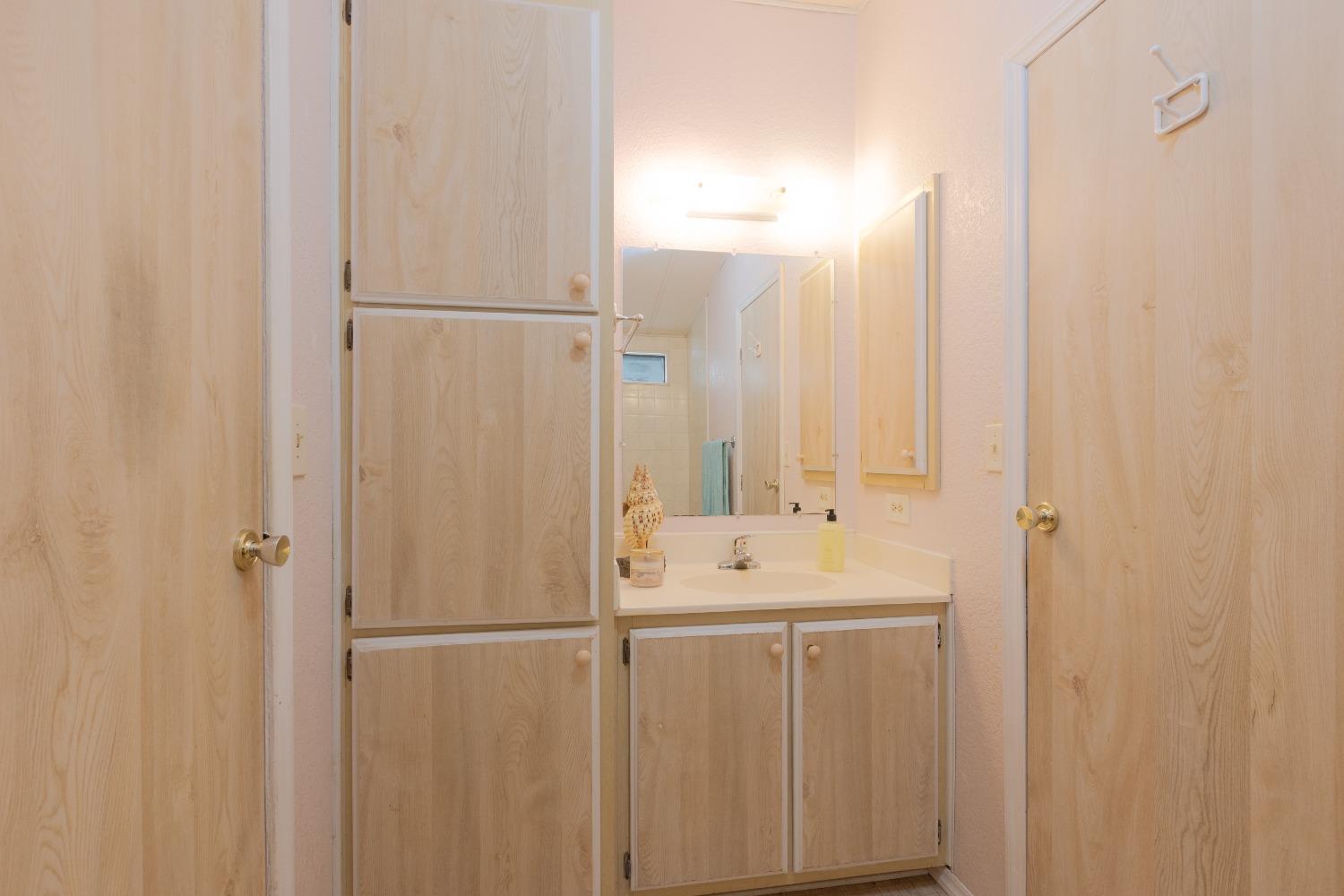 Detail Gallery Image 25 of 65 For 14789 Jurata Ct, Rancho Murieta,  CA 95683 - 2 Beds | 2 Baths