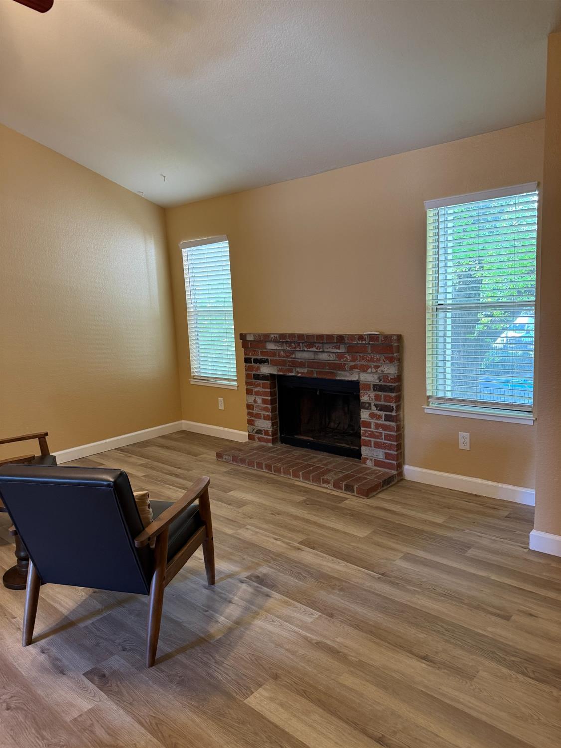 Photo #15: 225046993 Listing: Photo #15