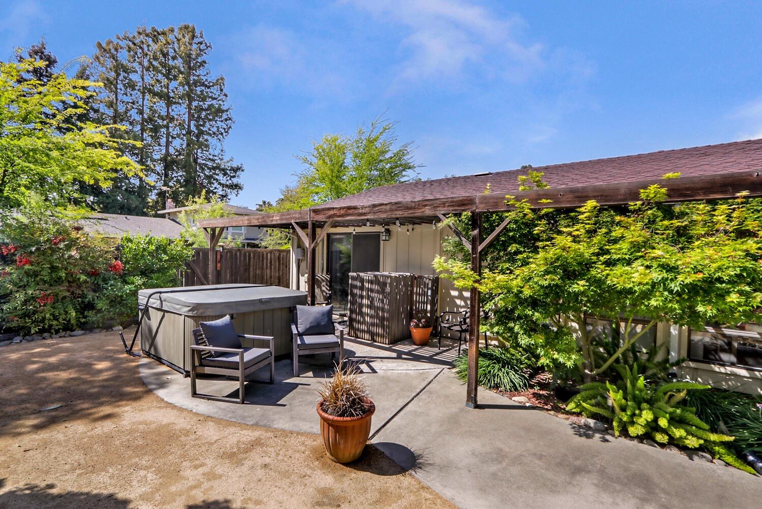 Detail Gallery Image 55 of 56 For 3304 Monte Vista Ave, Davis,  CA 95618 - 4 Beds | 3 Baths