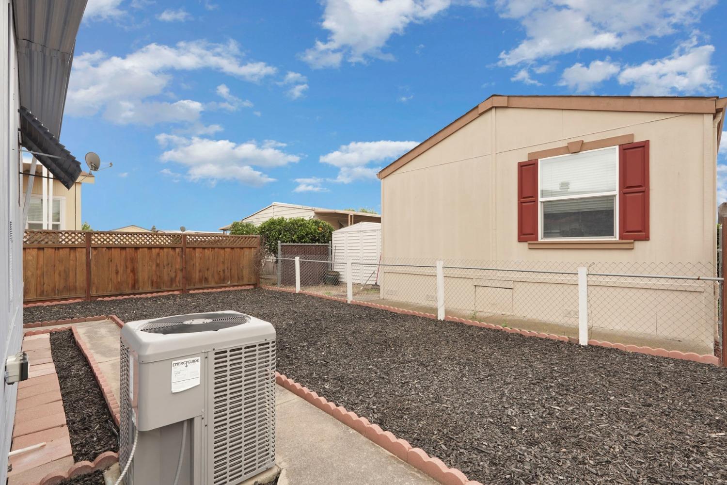 Detail Gallery Image 35 of 39 For 150 Pestana 50, Manteca,  CA 95336 - 2 Beds | 1 Baths