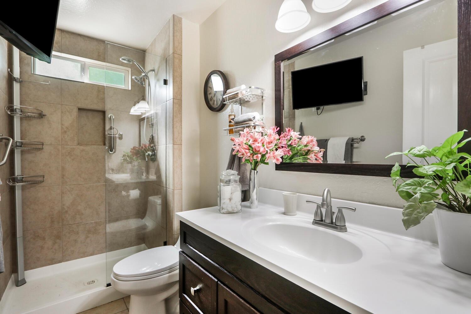 Detail Gallery Image 27 of 56 For 3304 Monte Vista Ave, Davis,  CA 95618 - 4 Beds | 3 Baths