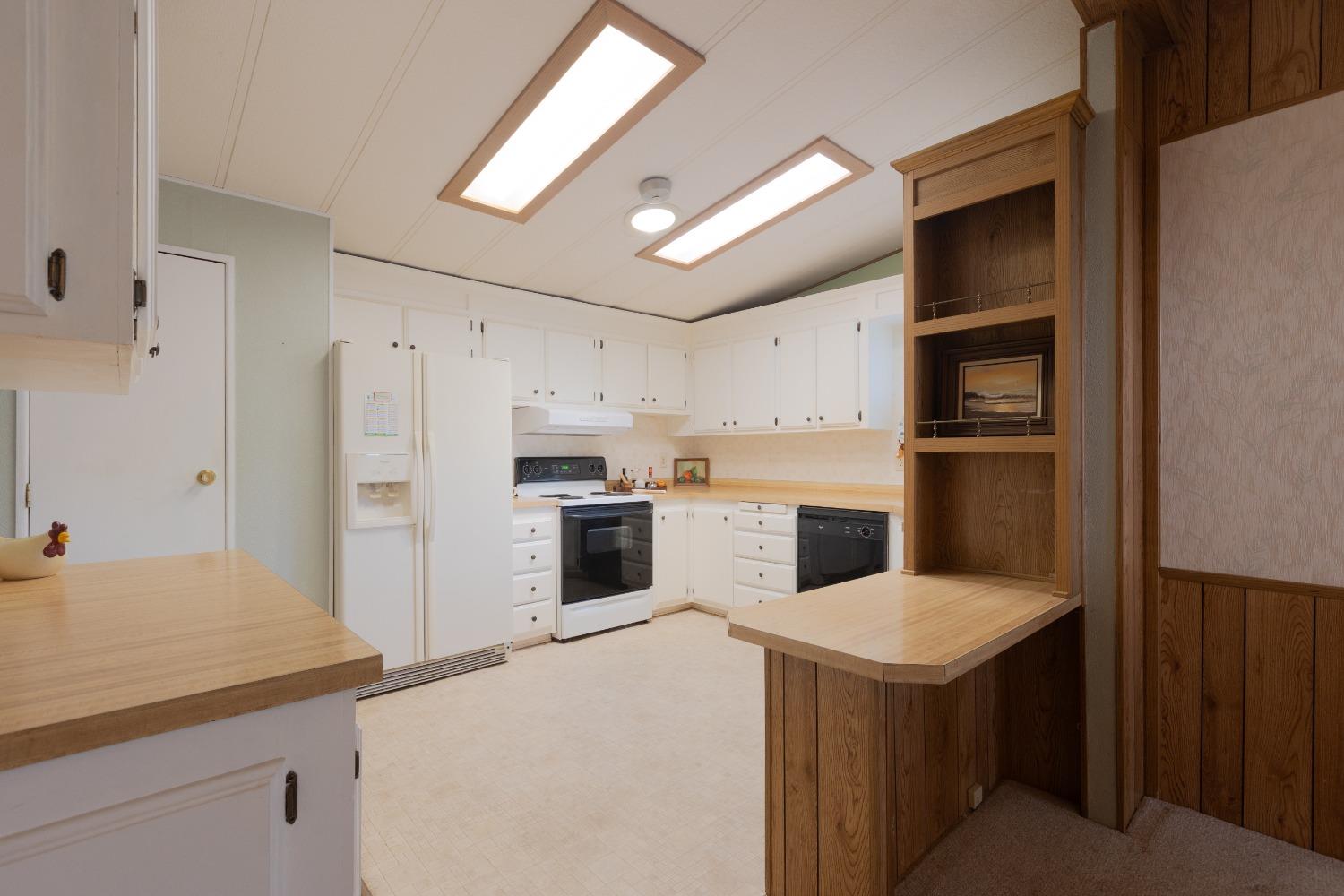 Detail Gallery Image 14 of 65 For 14789 Jurata Ct, Rancho Murieta,  CA 95683 - 2 Beds | 2 Baths
