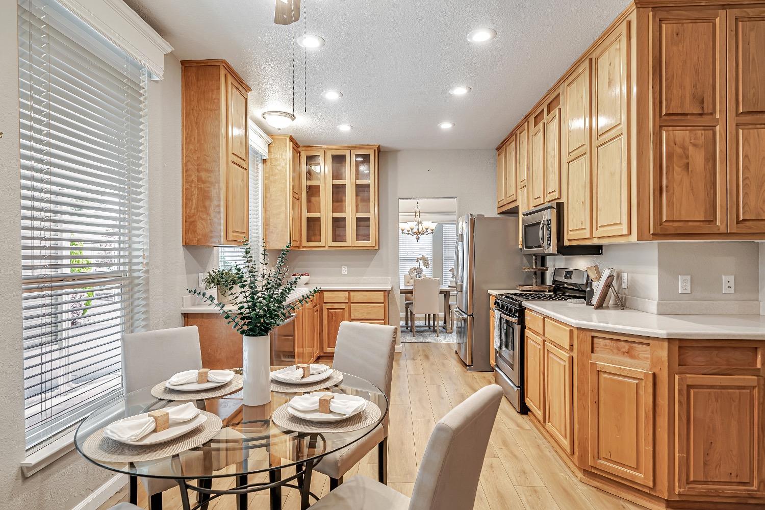 Detail Gallery Image 12 of 32 For 3263 Vineyard Ave 125, Pleasanton,  CA 94566 - 3 Beds | 2 Baths