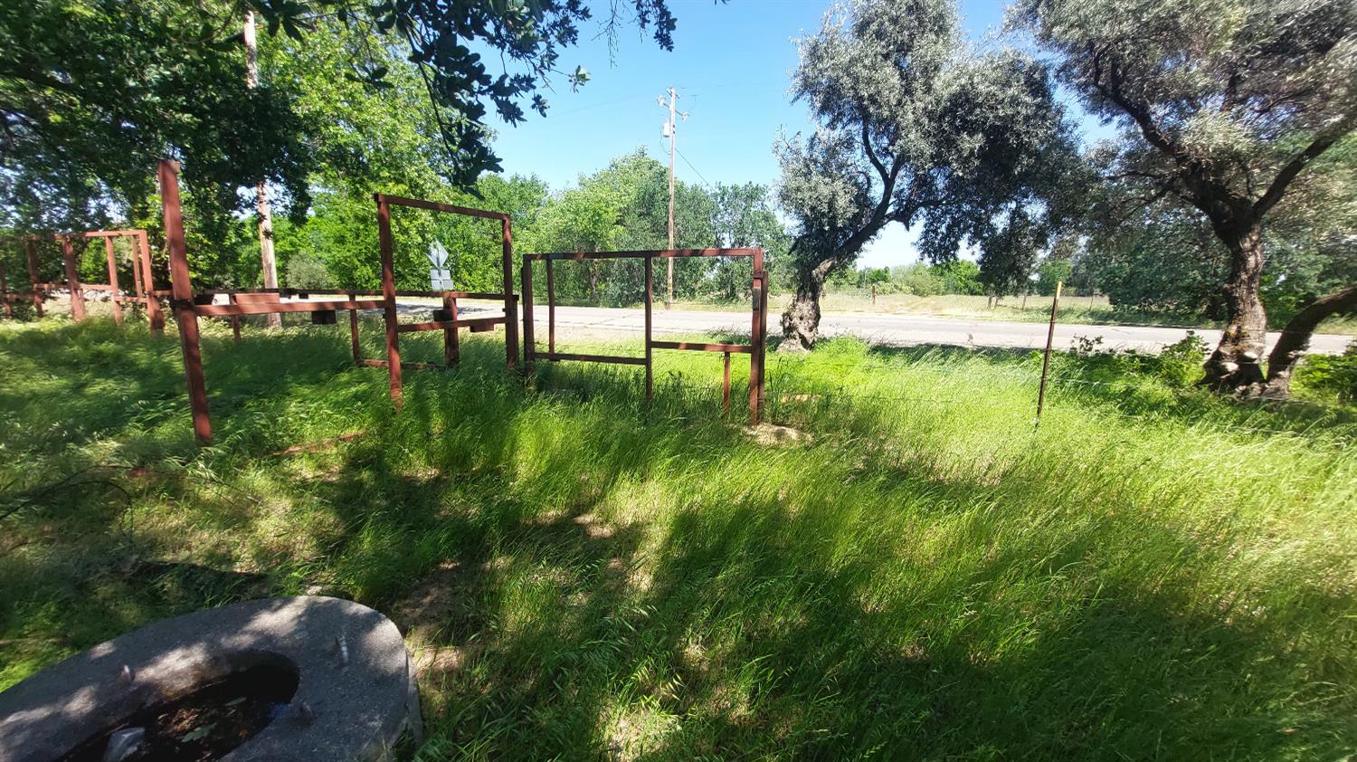 Detail Gallery Image 12 of 69 For 2915 S 99w Hwy, Corning,  CA 96021 - – Beds | – Baths