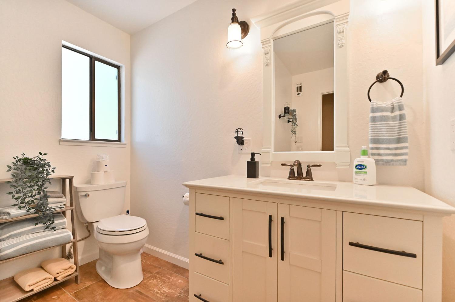 Detail Gallery Image 49 of 72 For 1801 Pine Dr, Arnold,  CA 95223 - 3 Beds | 2 Baths
