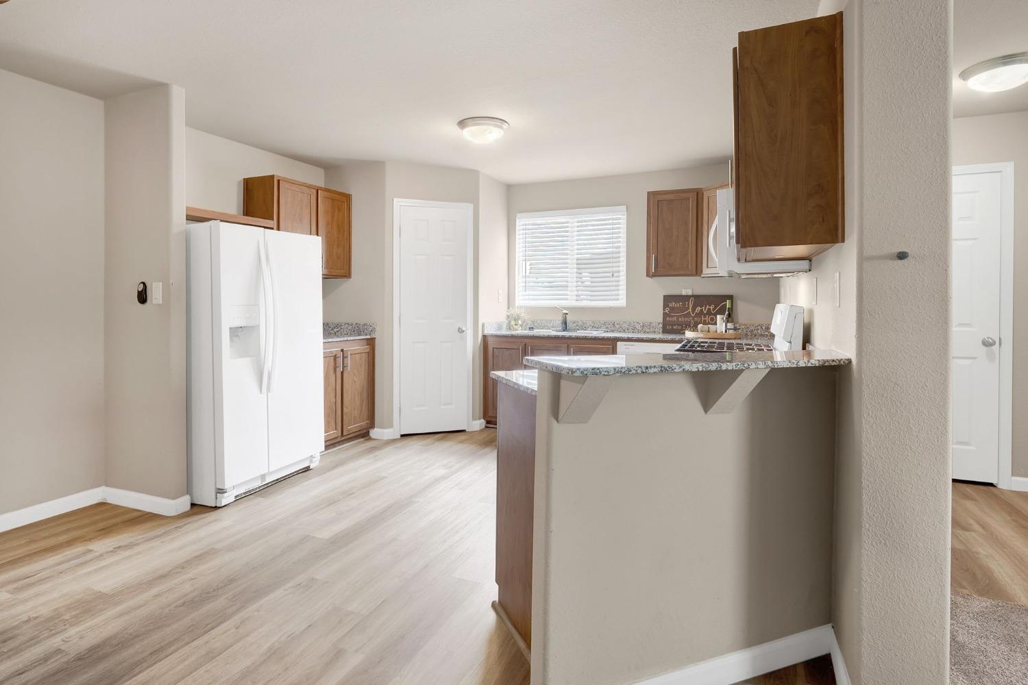 Detail Gallery Image 11 of 23 For 6154 S Walnut St 9, Loomis,  CA 95650 - 3 Beds | 2 Baths