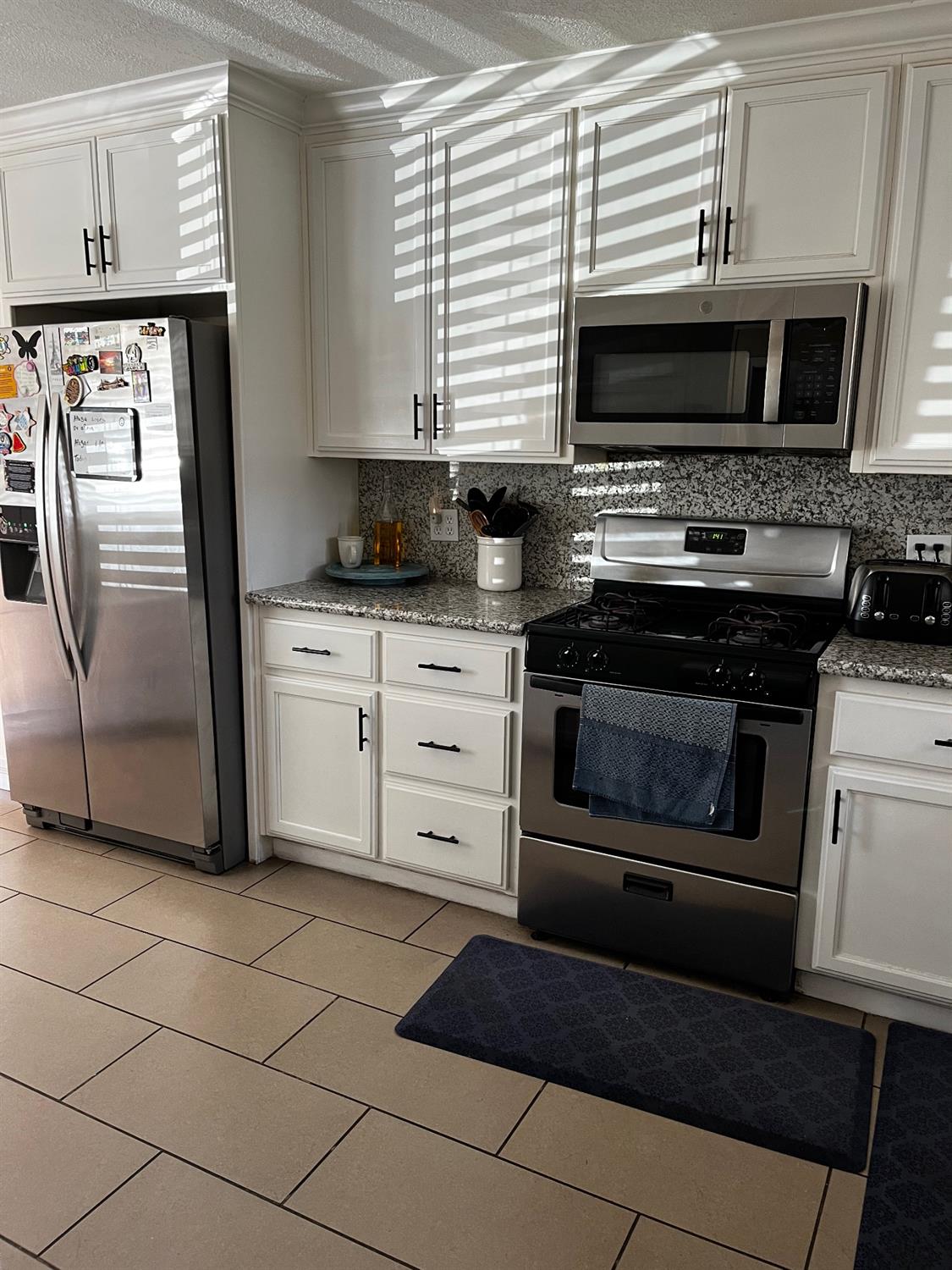 Detail Gallery Image 24 of 50 For 6725 21st St, Sacramento,  CA 95822 - 3 Beds | 2 Baths