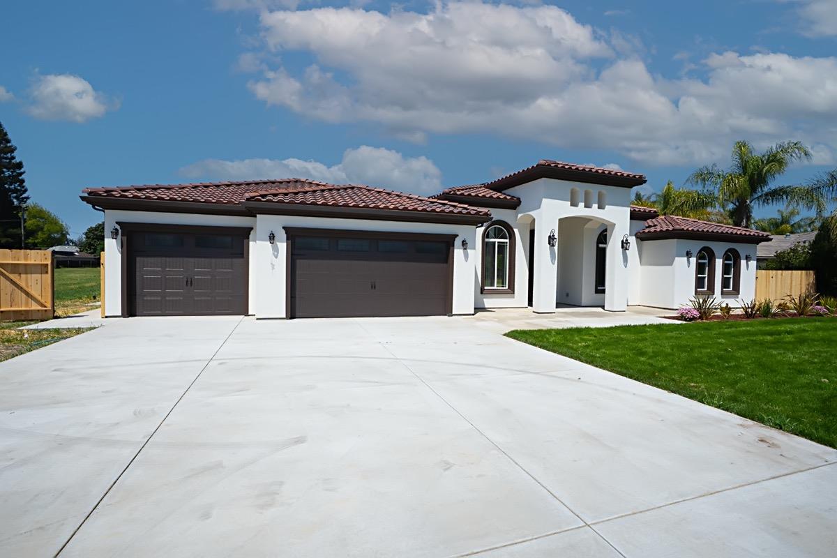 Detail Gallery Image 2 of 37 For 8301 Simi Ct, Stockton,  CA 95212 - 4 Beds | 3/1 Baths