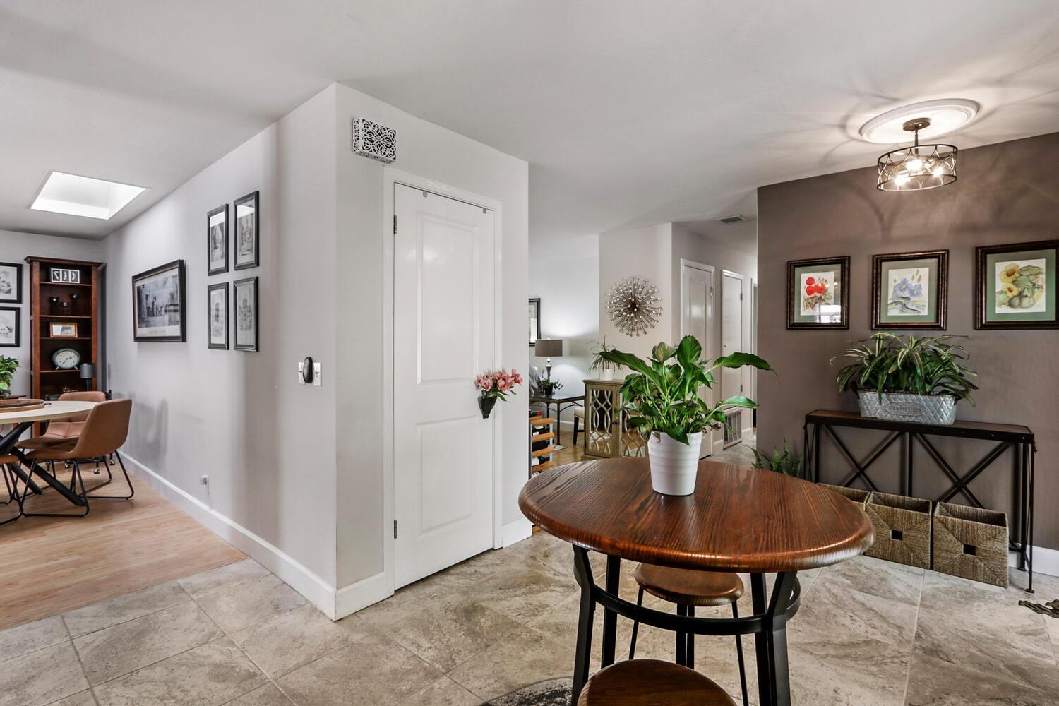 Detail Gallery Image 10 of 56 For 3304 Monte Vista Ave, Davis,  CA 95618 - 4 Beds | 3 Baths