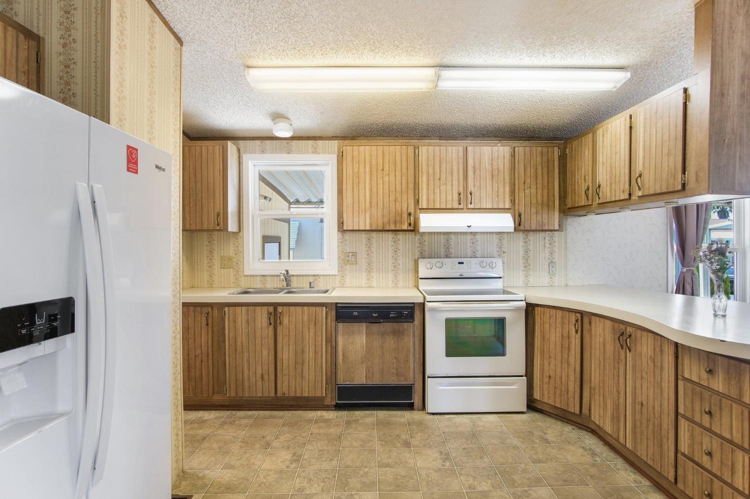 Detail Gallery Image 8 of 31 For 1500 Held Dr 124, Modesto,  CA 95355 - 3 Beds | 2 Baths