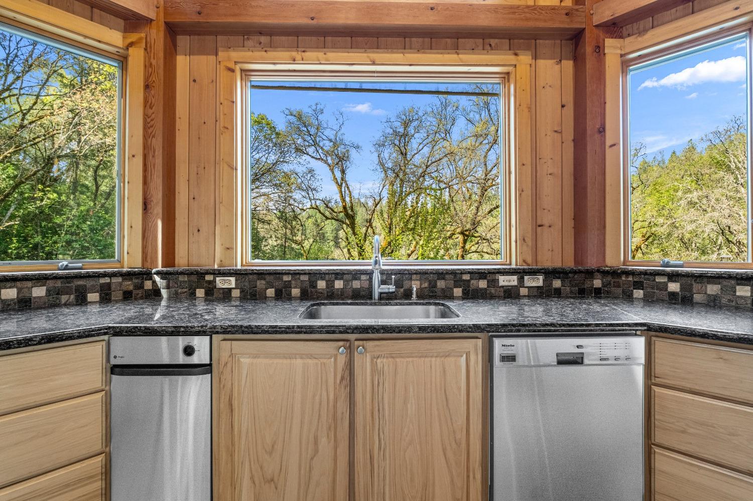 Detail Gallery Image 32 of 70 For 4271 Marshall Rd, Garden Valley,  CA 95633 - 3 Beds | 4 Baths