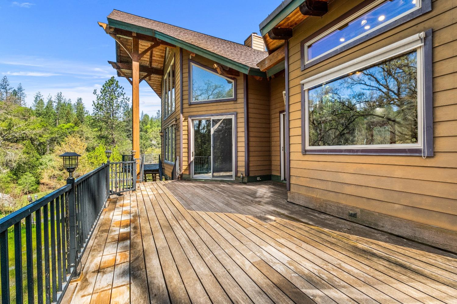 Detail Gallery Image 4 of 70 For 4271 Marshall Rd, Garden Valley,  CA 95633 - 3 Beds | 4 Baths