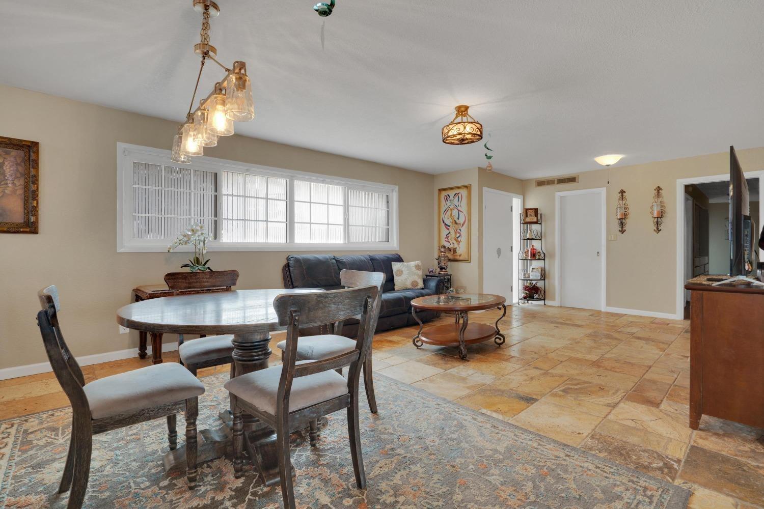 Detail Gallery Image 10 of 24 For 7731 E Keyes Rd, Hughson,  CA 95326 - 3 Beds | 2 Baths