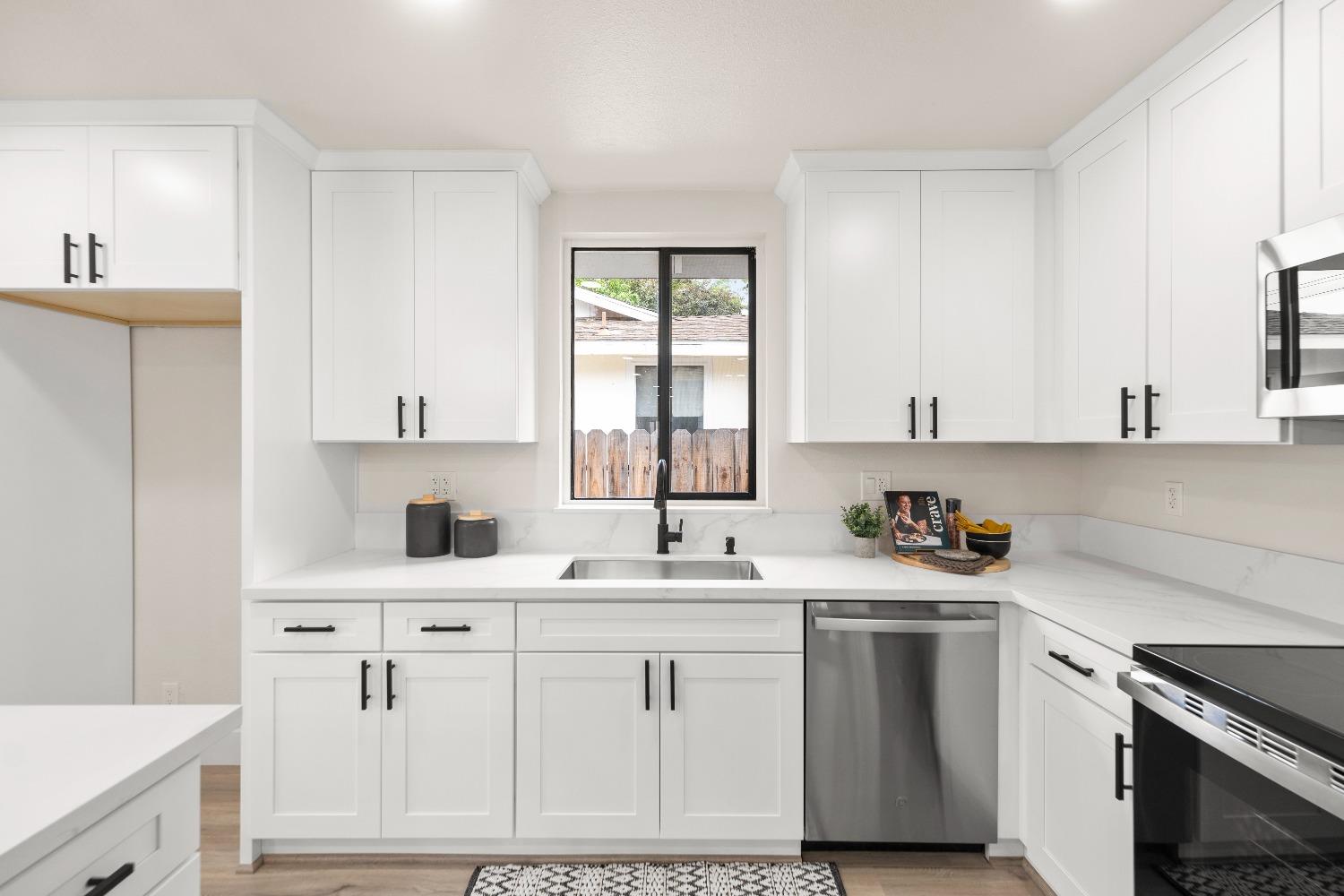 Cordova Lane, Rancho Cordova, California image 15