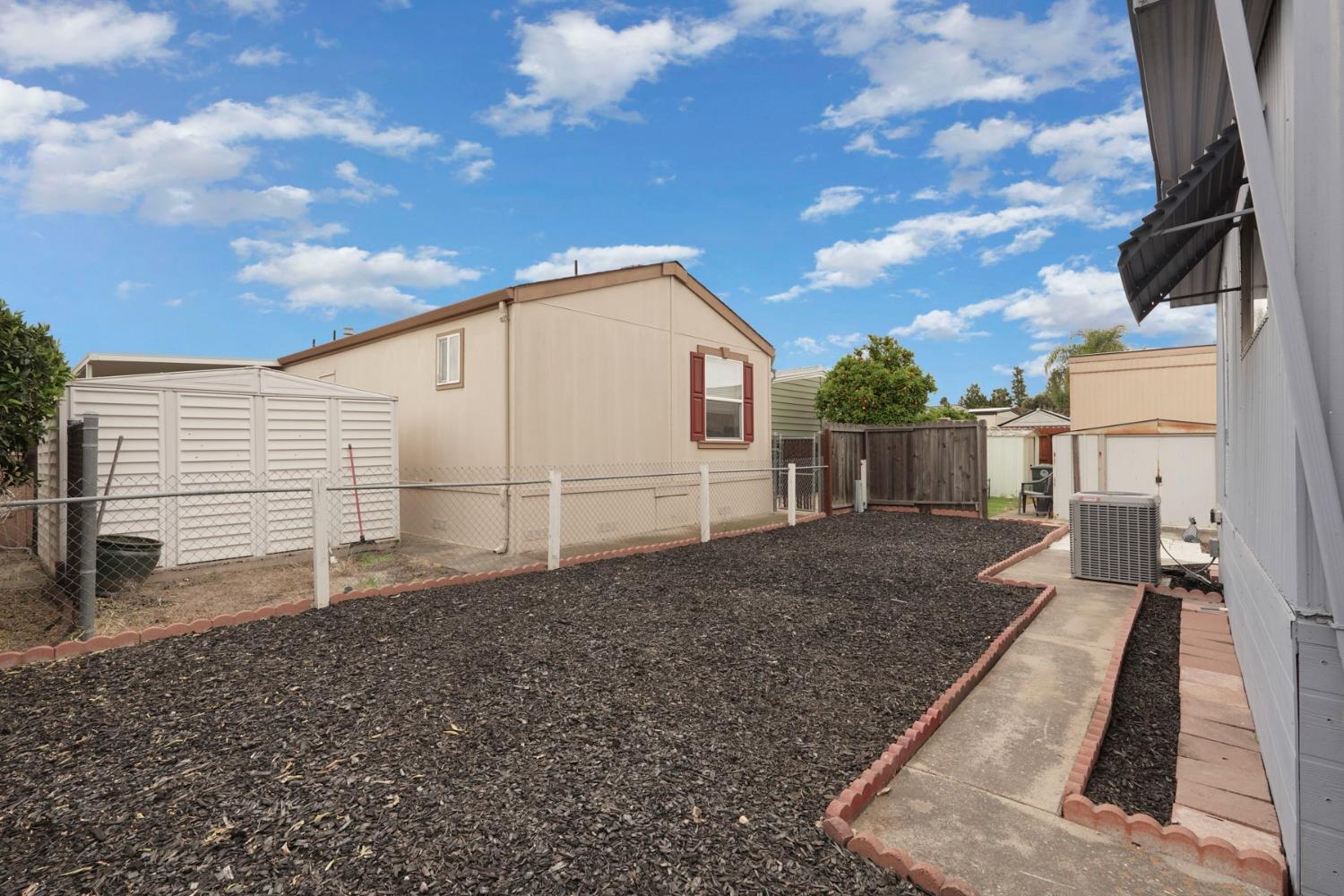 Detail Gallery Image 38 of 39 For 150 Pestana 50, Manteca,  CA 95336 - 2 Beds | 1 Baths