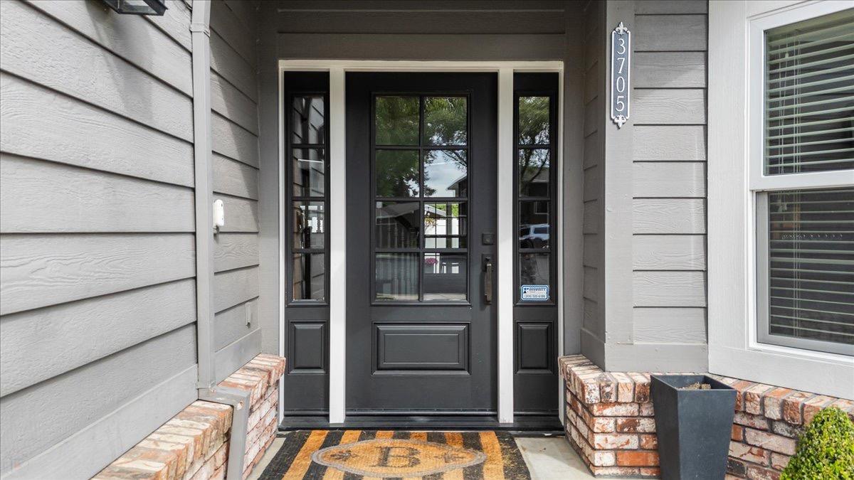 Detail Gallery Image 5 of 69 For 3705 Sandcreek Way, Modesto,  CA 95355 - 3 Beds | 2/1 Baths