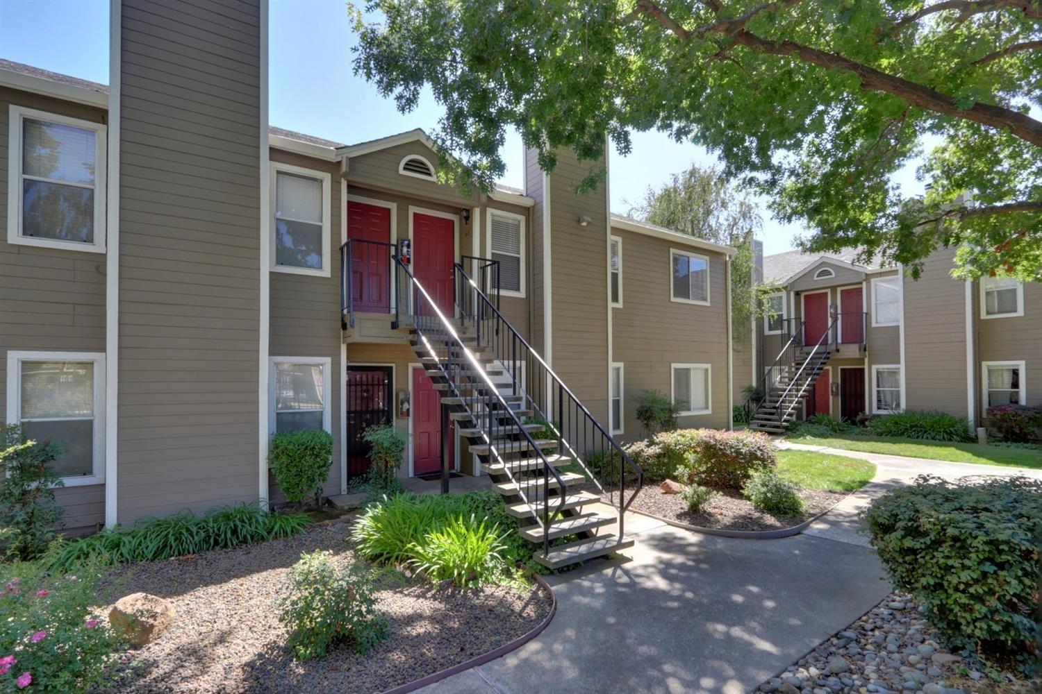 Photo #2: 225046993 Listing 