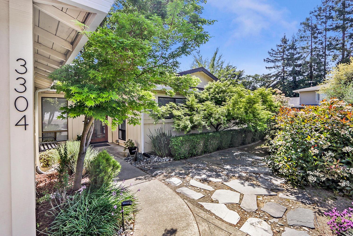 Detail Gallery Image 2 of 56 For 3304 Monte Vista Ave, Davis,  CA 95618 - 4 Beds | 3 Baths
