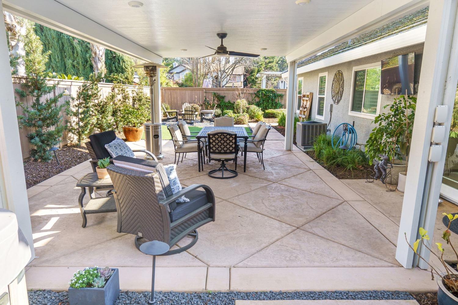 Detail Gallery Image 26 of 29 For 11887 Silver Cliff Way, Gold River,  CA 95670 - 3 Beds | 2 Baths