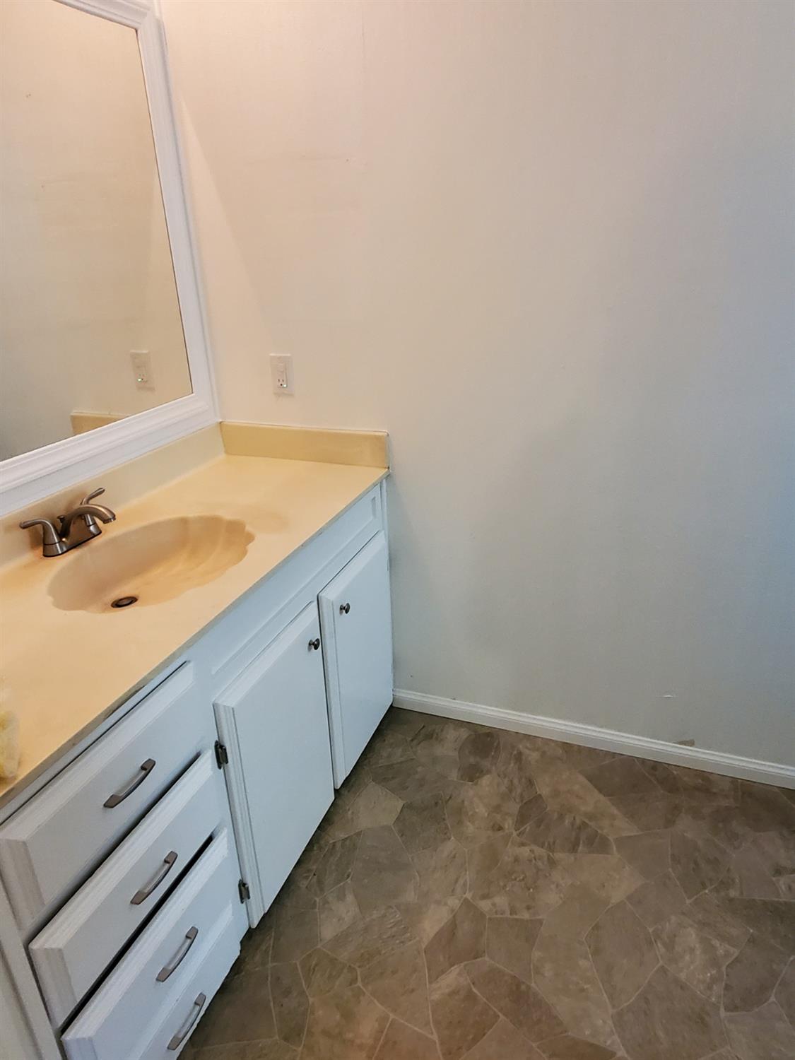 Detail Gallery Image 28 of 36 For 7425 Sylmar Ln 181, Sacramento,  CA 95842 - 2 Beds | 2 Baths