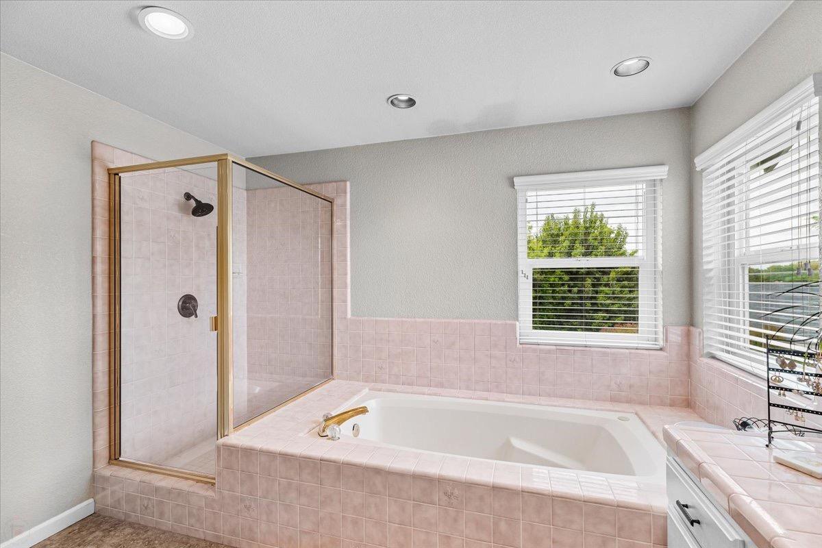 Detail Gallery Image 45 of 69 For 3705 Sandcreek Way, Modesto,  CA 95355 - 3 Beds | 2/1 Baths
