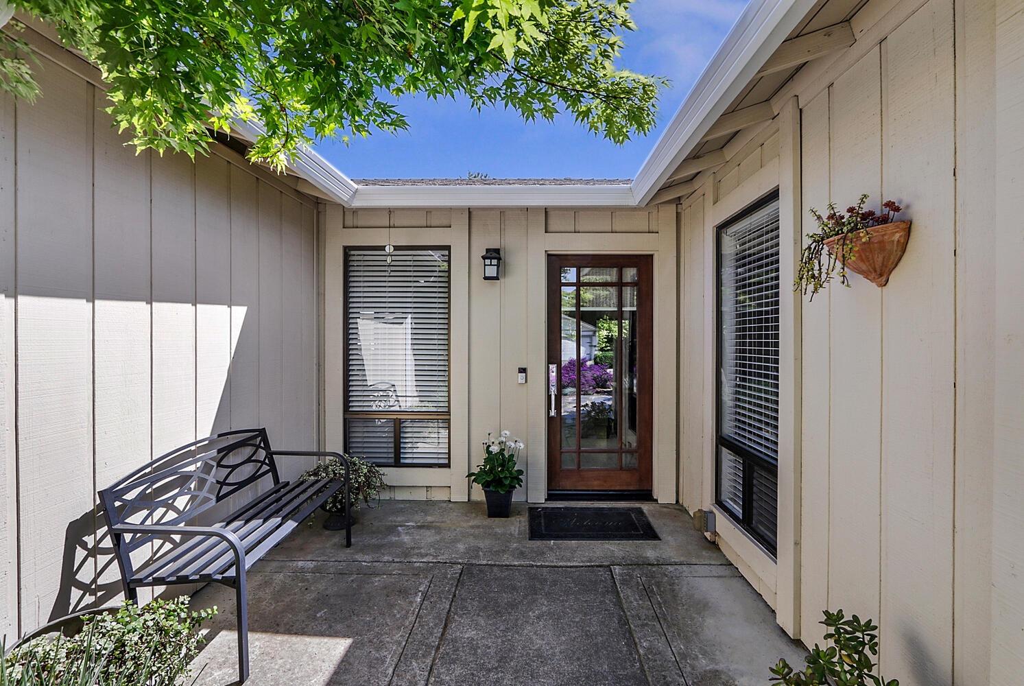 Detail Gallery Image 4 of 56 For 3304 Monte Vista Ave, Davis,  CA 95618 - 4 Beds | 3 Baths