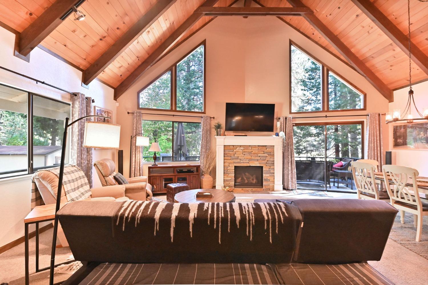 Detail Gallery Image 15 of 72 For 1801 Pine Dr, Arnold,  CA 95223 - 3 Beds | 2 Baths